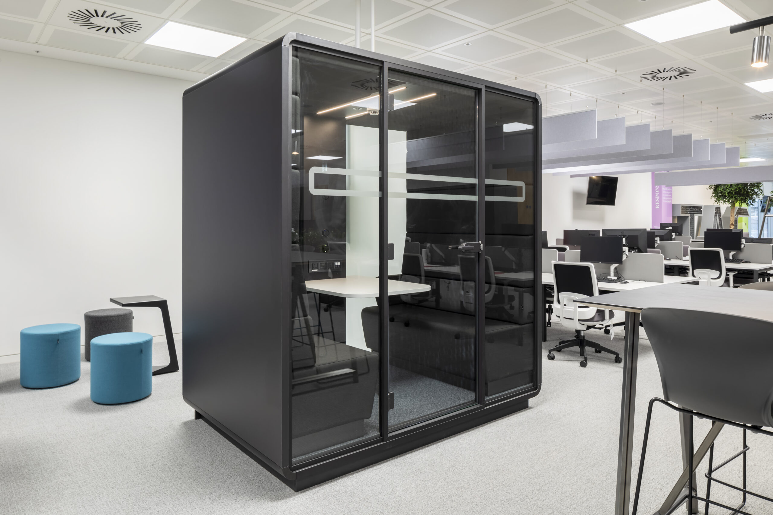 HushMeet 4 person pod in Cosmos Grey